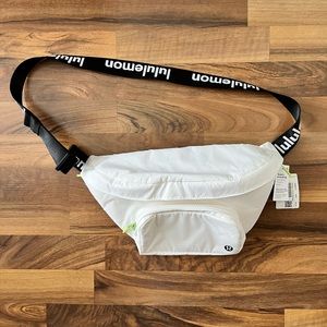 NWT Lululemon The Rest is Written Belt Bag